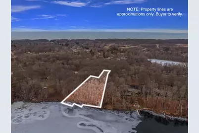 6211 Lakewood Pointe Drive, Coloma, MI 49038 - Photo 1