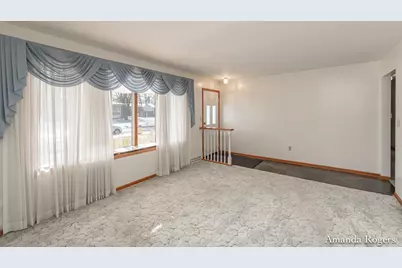 1825 Pine Bluff SE, Grand Rapids, MI 49508 - Photo 3