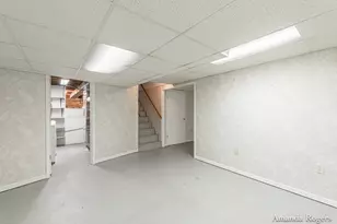 1825 Pine Bluff SE, Grand Rapids, MI 49508 - Photo 23