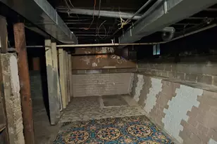 972 Pearl St, Benton Harbor, MI 49022 - Photo 15