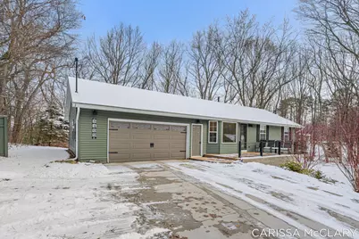 8409 Squires Street NE, Rockford, MI 49341 - Photo 5