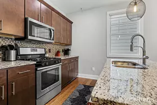 2074 Celadon Dr NE, Grand Rapids, MI 49525 - Photo 15