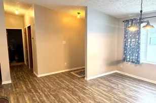 3828 Idlewild St, Jackson, MI 49201 - Photo 9