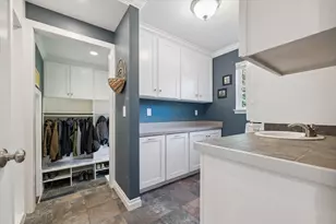 959 Menominee Dr, Howell, MI 48843 - Photo 19