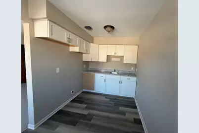 17540 N Mack Avenue #10, Grosse Pointe, MI 48230 - Photo 3