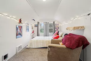 68 Pleasant Ave, Battle Creek, MI 49015 - Photo 11