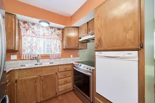 219 2nd Ave, Manistee, MI 49660 - Photo 15