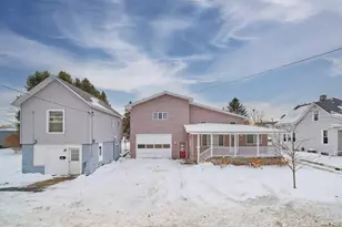 219 2nd Ave, Manistee, MI 49660 - Photo 1