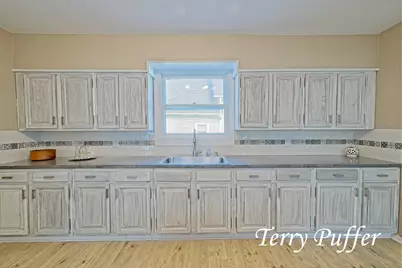 1707 Division Street, Muskegon, MI 49441 - Photo 9