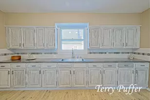 1707 Division St, Muskegon, MI 49441 - Photo 9