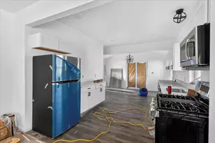 11627 Haller St, Livonia, MI 48150 - Photo 7