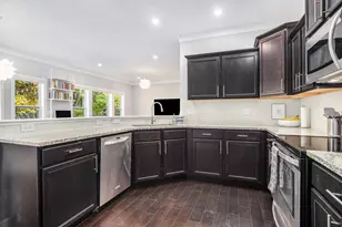 341 Cliffwood Ave, Portage, MI 49002 - Photo 9