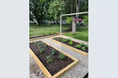 2441 N Division Avenue, Holland, MI 49424 - Photo 5