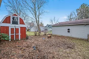 321 Adolph Ave, Rockford, MI 49341 - Photo 5