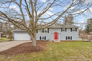 2534 William Ave, Holland, MI 49424 - Photo 1