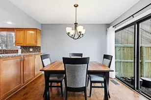 221 Paisley Ct, Kalamazoo, MI 49006 - Photo 7