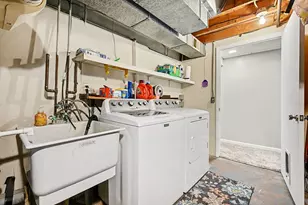 221 Paisley Ct, Kalamazoo, MI 49006 - Photo 13