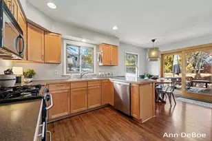 75 Oswego St NW, Grand Rapids, MI 49504 - Photo 7