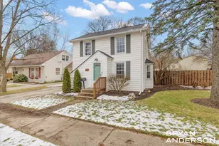 66 S Fremont St NE, Rockford, MI 49341 - Photo 1