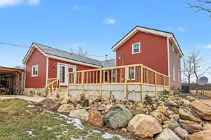 10531 Wood Rd, North Adams, MI 49262 - Photo 5