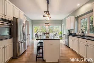 3890 Clearview St NE, Grand Rapids, MI 49546 - Photo 9