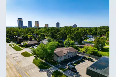 19100 W 10 Mile Road, Southfield, MI 48075 - Photo 9