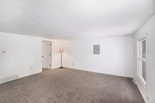 202 S Bronson Ave, Big Rapids, MI 49307 - Photo 5