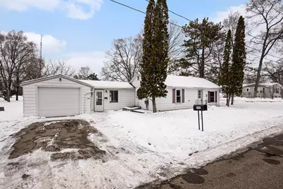 202 S Bronson Avenue, Big Rapids, MI 49307 - Photo 1