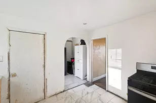 14161 Sussex St, Detroit, MI 48227 - Photo 13