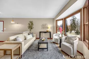 3425 Cascade Rd SE, Grand Rapids, MI 49546 - Photo 7