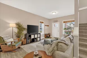 430 Carrier St NE, Grand Rapids, MI 49505 - Photo 9