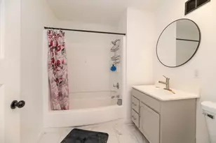 209 Wallace Ave, Kalamazoo, MI 49048 - Photo 11