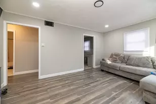 209 Wallace Ave, Kalamazoo, MI 49048 - Photo 5