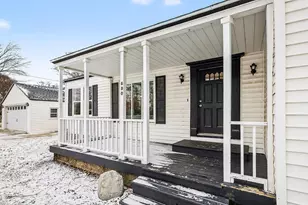 880 Paw Paw Dr, Holland, MI 49423 - Photo 3