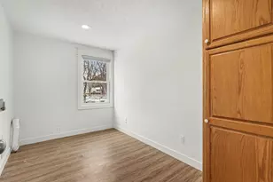 880 Paw Paw Dr, Holland, MI 49423 - Photo 15