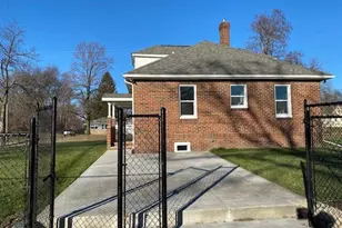 745 Upton Ave, Springfield, MI 49037 - Photo 7