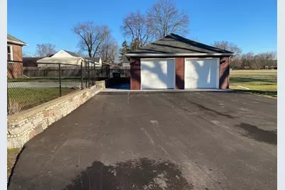 745 Upton Avenue, Springfield, MI 49037 - Photo 11