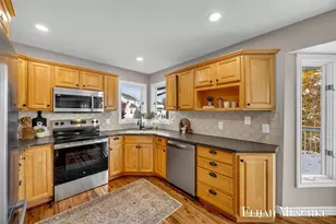 5664 Nancy Dr SW, Wyoming, MI 49418 - Photo 9