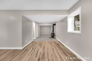 5664 Nancy Dr SW, Wyoming, MI 49418 - Photo 41