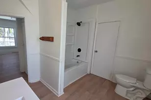 225 W Lincoln Ave, Ionia, MI 48846 - Photo 9