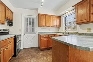 113 Doverdale Ln, Battle Creek, MI 49015 - Photo 5