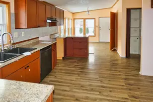 23361 N Shore Dr, Edwardsburg, MI 49112 - Photo 7