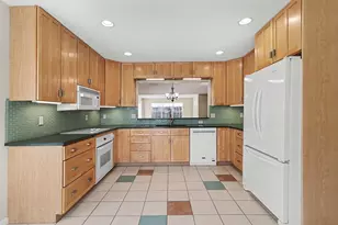 212 Chauncey Ct, Marshall, MI 49068 - Photo 11