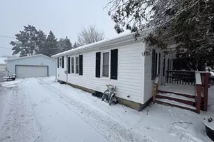 190 E Spruce St, Harrison, MI 48625 - Photo 7