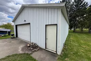 190 E Spruce St, Harrison, MI 48625 - Photo 11