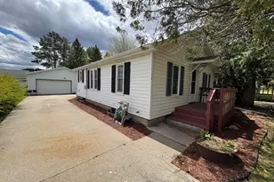 190 E Spruce St, Harrison, MI 48625 - Photo 1