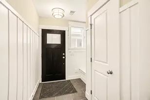 920 W Savidge St, Spring Lake, MI 49456 - Photo 5