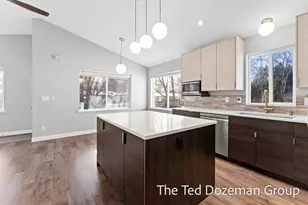 380 Elm St, Holland, MI 49424 - Photo 11