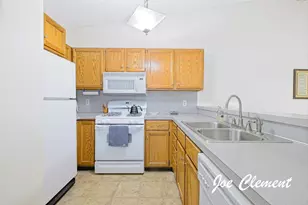 8783 Courtland Dr NE, Rockford, MI 49341 - Photo 7