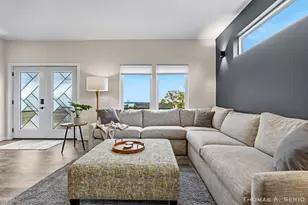 593 W Webster Ave, Muskegon, MI 49440 - Photo 23